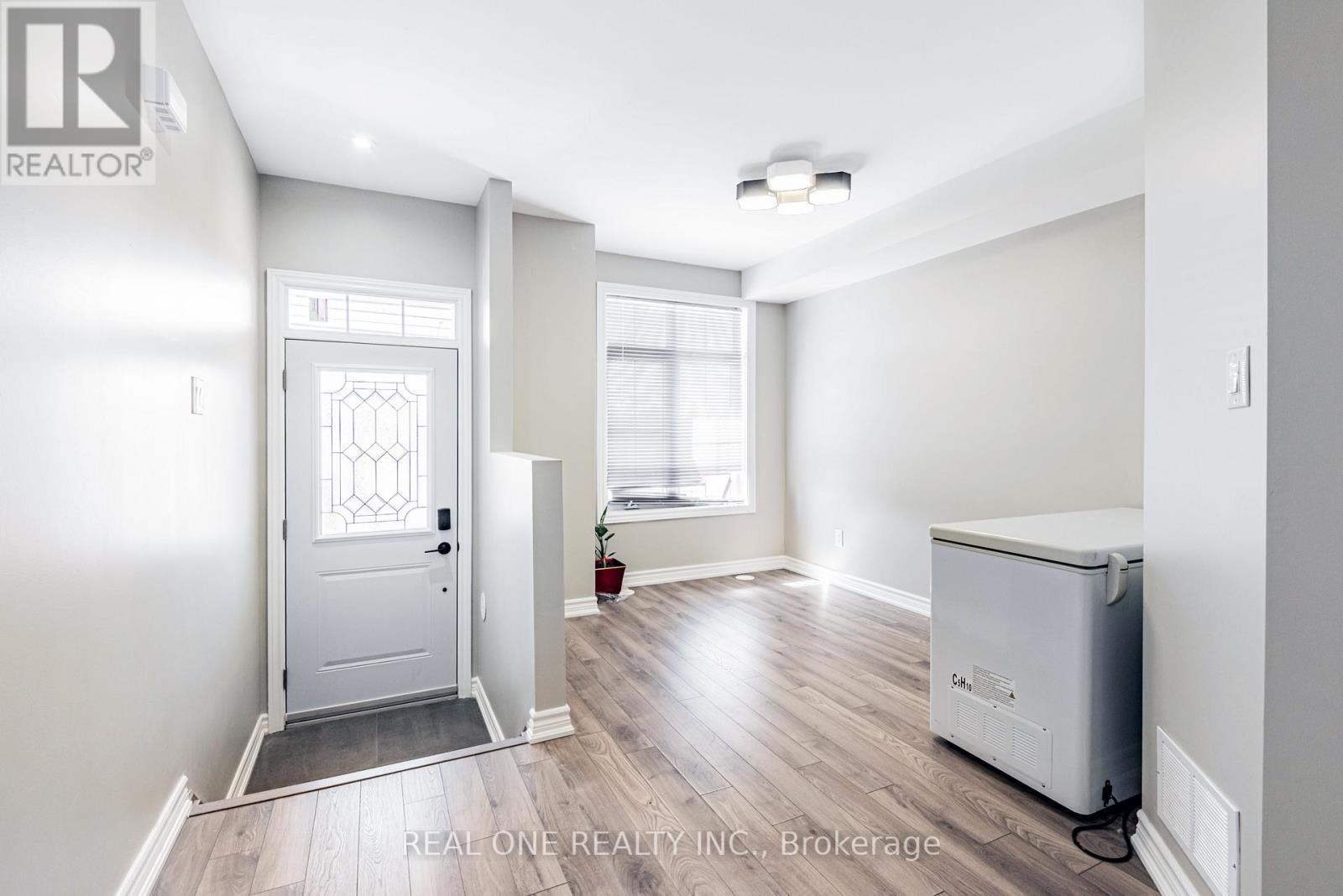 4798 16Th Avenue, Markham, ON - Indoor Photo Showing Other Room