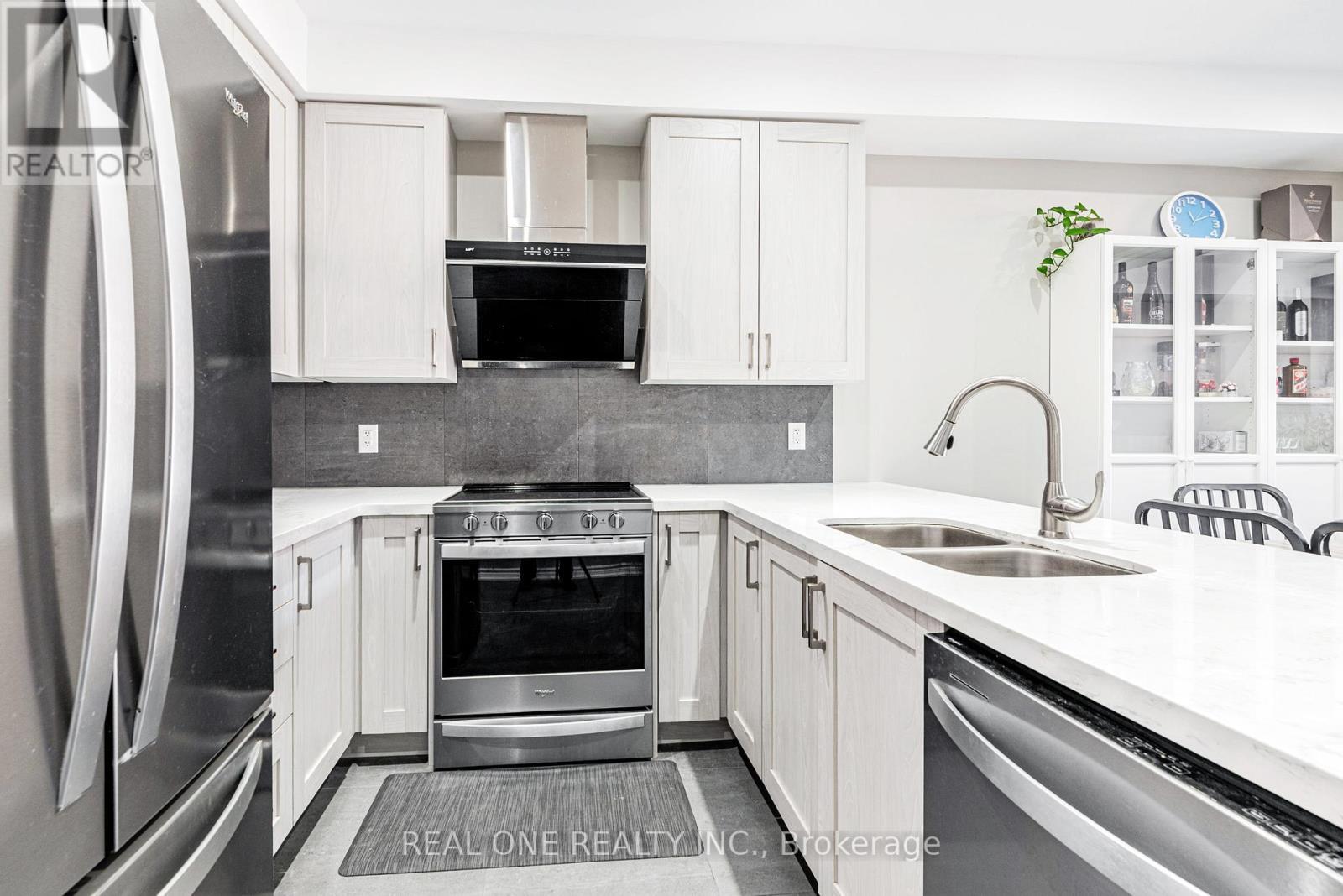 4798 16Th Avenue, Markham, ON - Indoor Photo Showing Kitchen With Stainless Steel Kitchen With Double Sink With Upgraded Kitchen