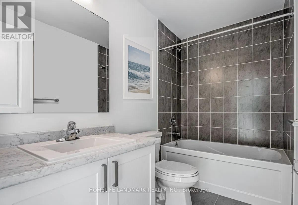 253 - 1095 Douglas Mccurdy Common, Mississauga, ON - Indoor Photo Showing Bathroom