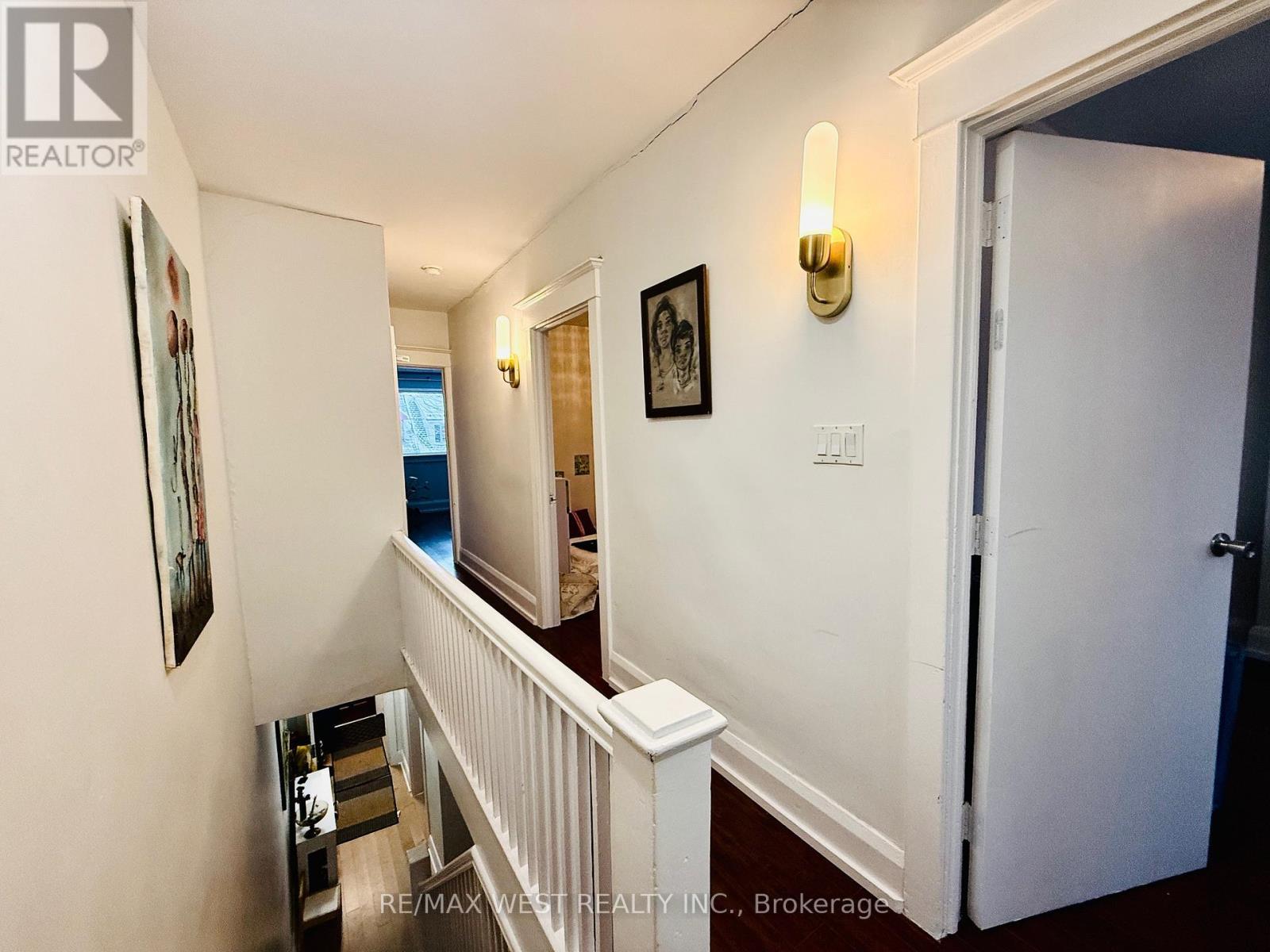 Main & 2Nd - 15 Keystone Avenue, Toronto, ON - Indoor Photo Showing Other Room