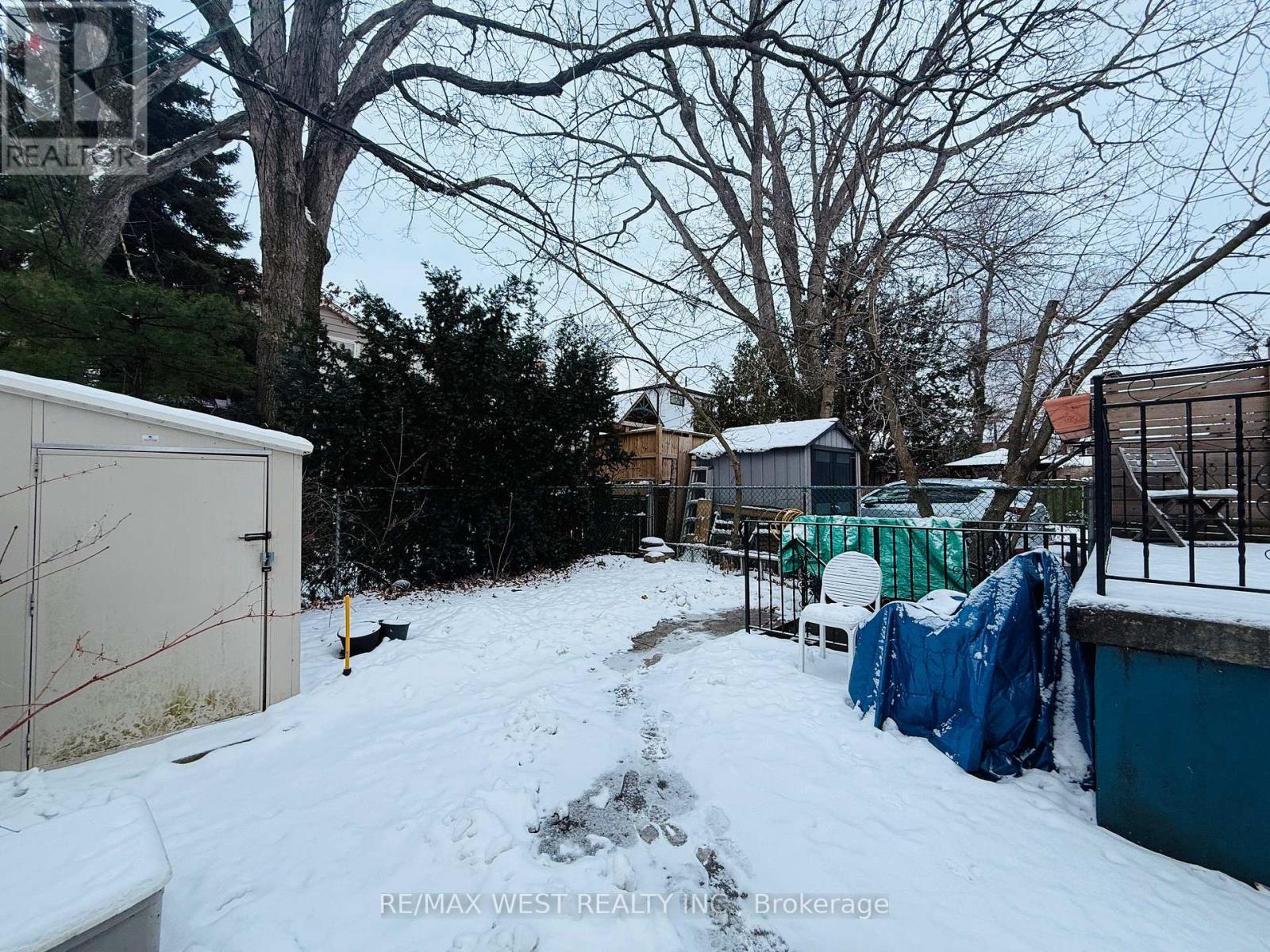 Main & 2Nd - 15 Keystone Avenue, Toronto, ON - Outdoor