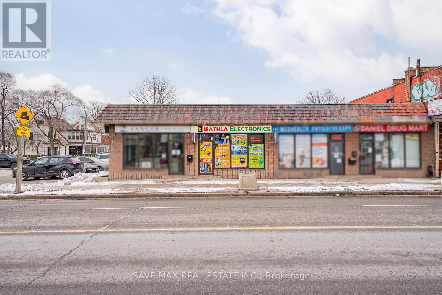 B - 547 Upper James Street, Hamilton, ON