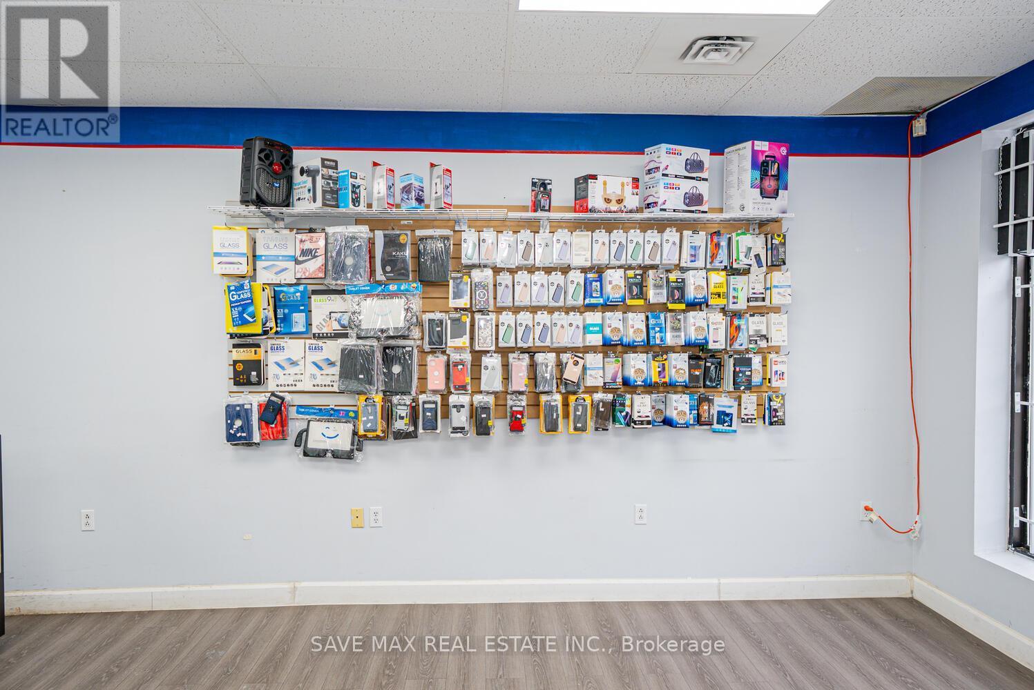 B - 547 Upper James Street, Hamilton, ON