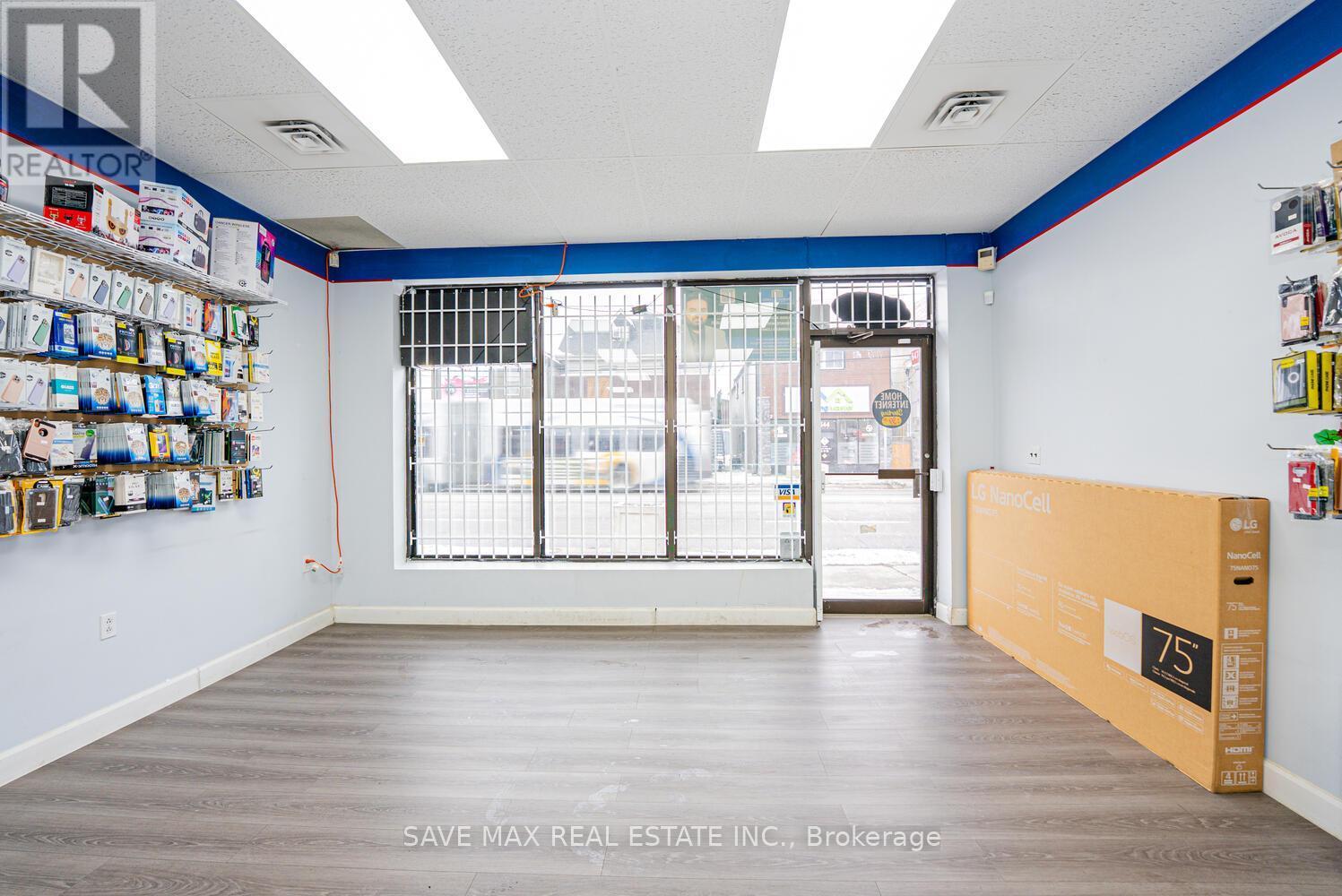 B - 547 Upper James Street, Hamilton, ON