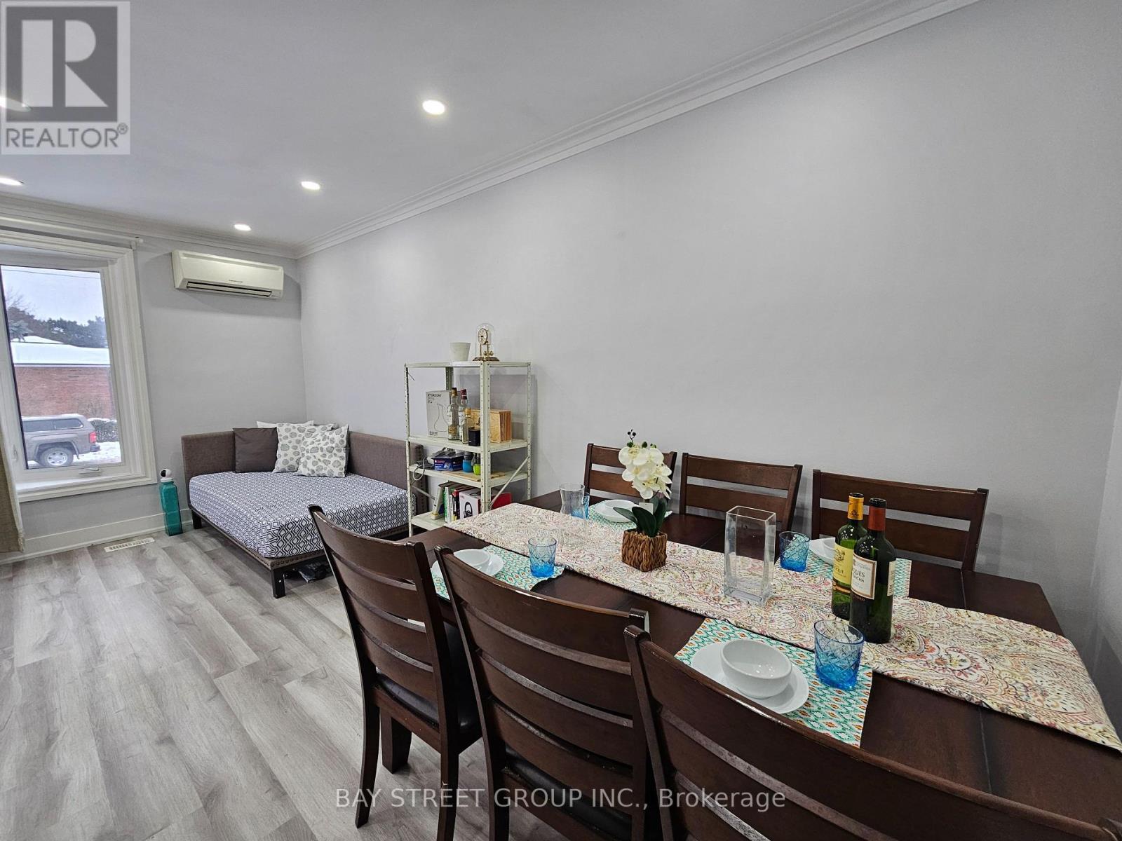 46 Lowcrest Boulevard, Toronto, ON - Indoor