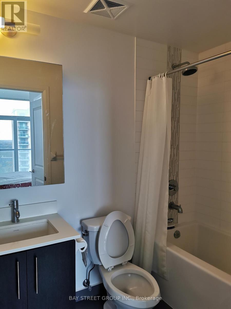 1002 - 55 Oneida Crescent, Richmond Hill, ON - Indoor Photo Showing Bathroom