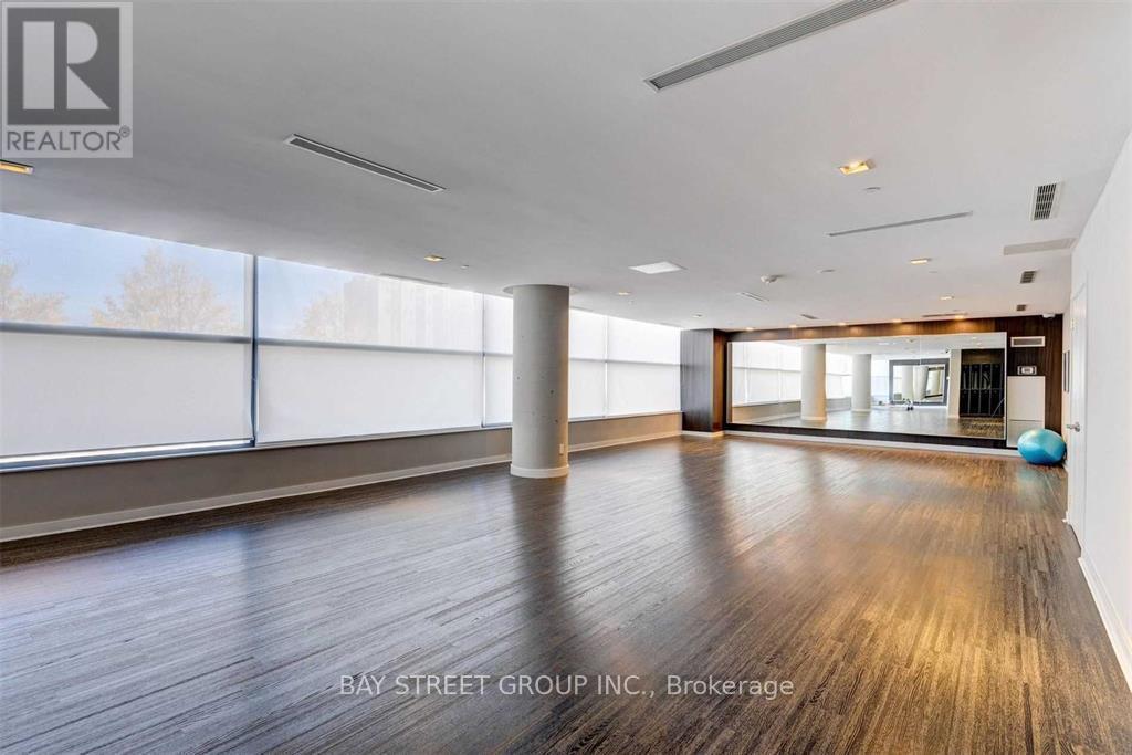 1002 - 55 Oneida Crescent, Richmond Hill, ON - Indoor Photo Showing Other Room