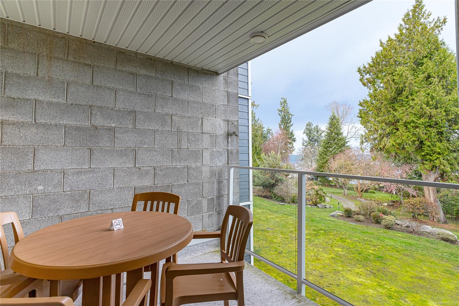 724-1600 Stroulger Rd, Nanoose Bay, BC - Outdoor With Exterior
