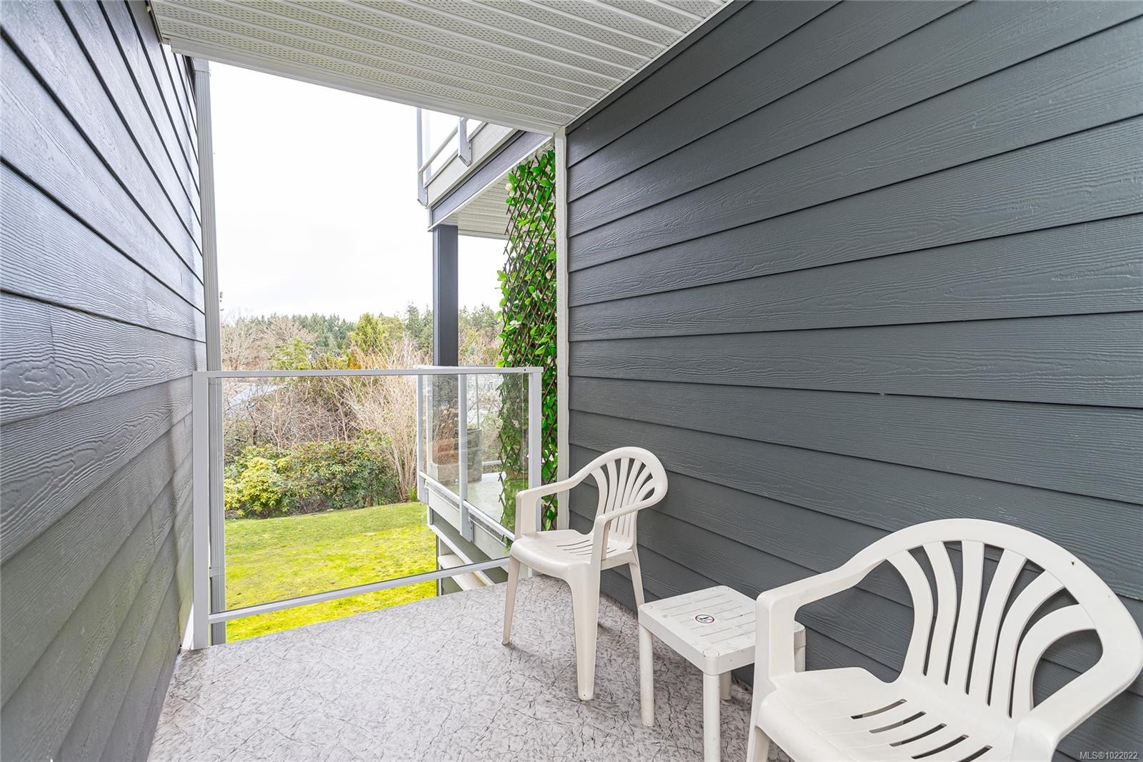 724-1600 Stroulger Rd, Nanoose Bay, BC - Outdoor With Exterior