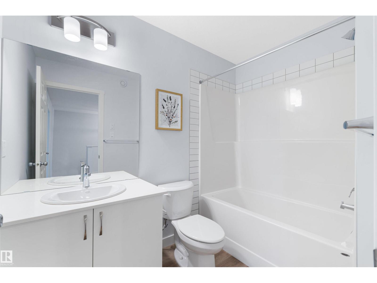 2013 209A St Nw, Edmonton, AB - Indoor Photo Showing Bathroom