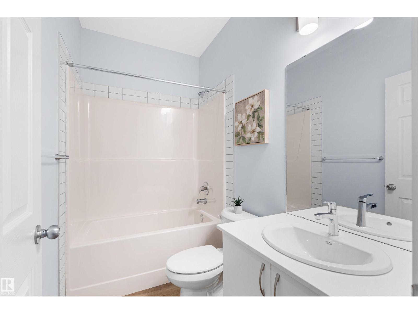 2013 209A St Nw, Edmonton, AB - Indoor Photo Showing Bathroom