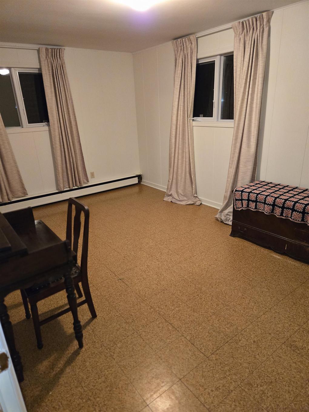 1251 Heenan Place, Kenora, ON - Indoor