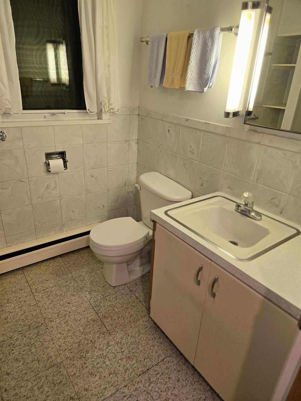 1251 Heenan Place, Kenora, ON - Indoor Photo Showing Bathroom