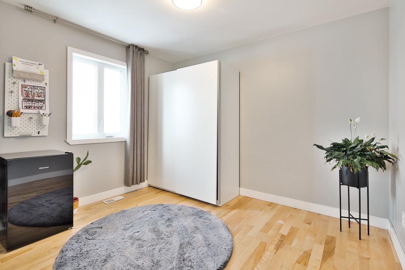 Bedroom - 9 Rue Cloutier, Saint-Constant, QC - Indoor Photo Showing Other Room