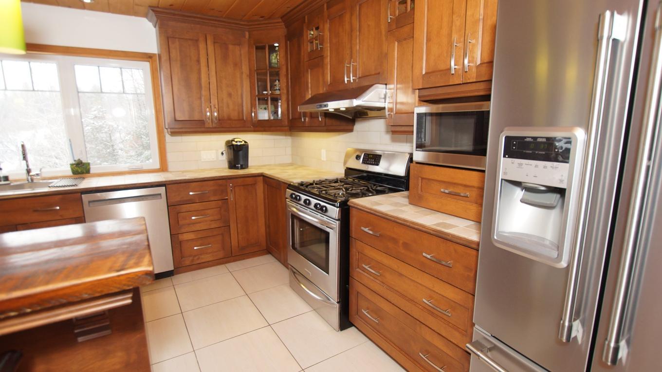 Cuisine - 305Z Rue Laforest, Saint-Alphonse-Rodriguez, QC - Indoor Photo Showing Kitchen