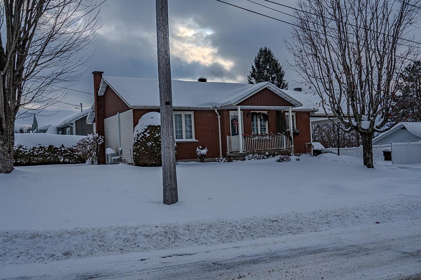 Frontage - 124 Rue Poitras, Val-Des-Sources, QC - Outdoor