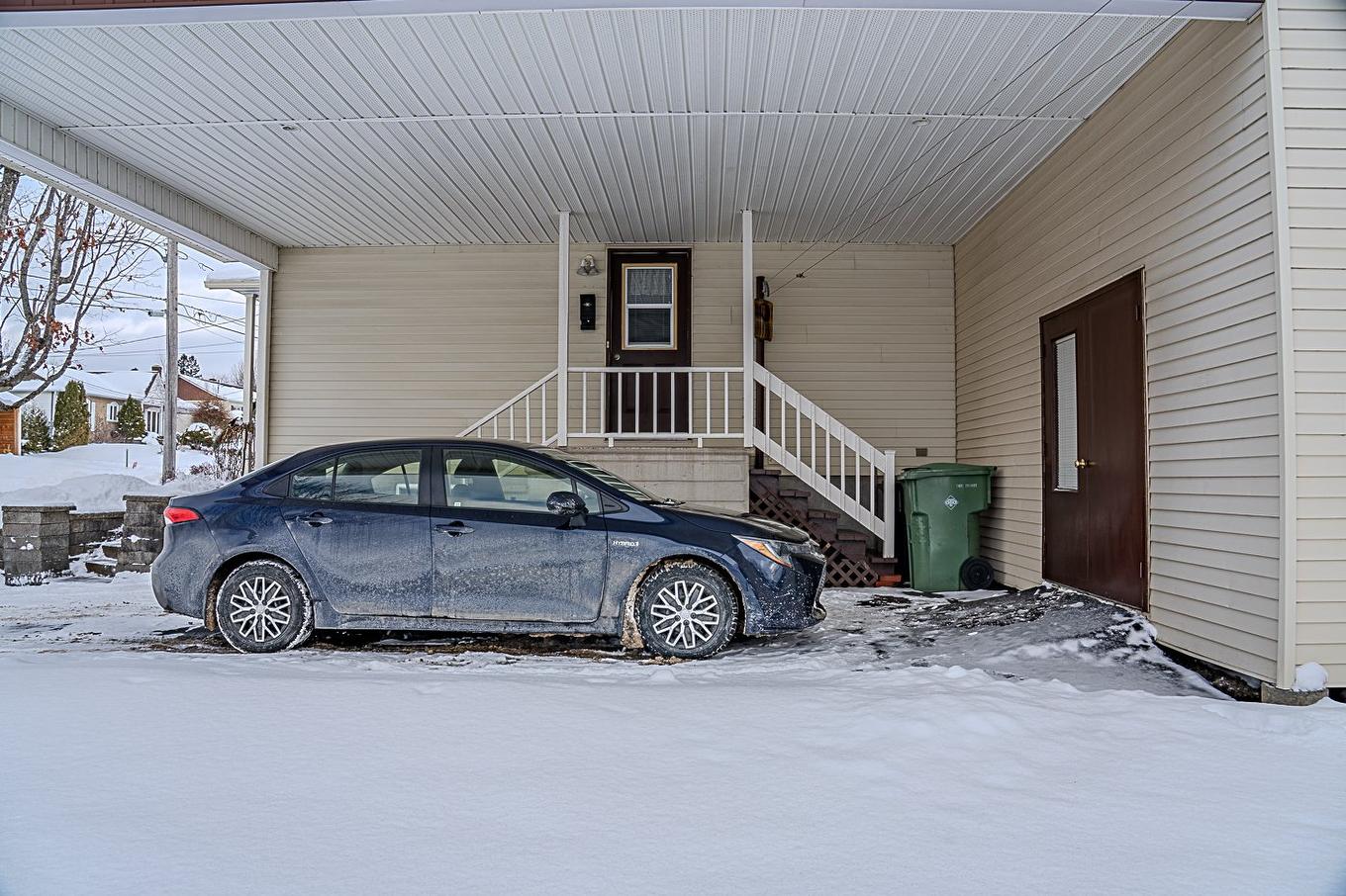 Frontage - 124 Rue Poitras, Val-Des-Sources, QC - Outdoor With Exterior