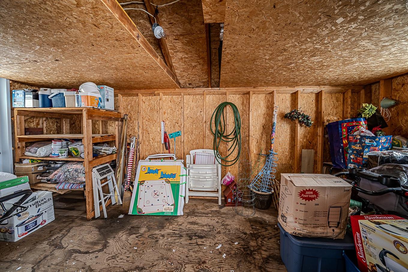 Shed - 124 Rue Poitras, Val-Des-Sources, QC - Indoor
