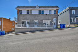 335 - 339 Rue Principale Brownsburg-Chatham, QC J8G 2V1