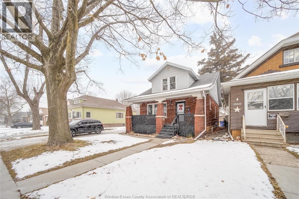 956 Curry Avenue Unit# Upper, Windsor, ON - Outdoor