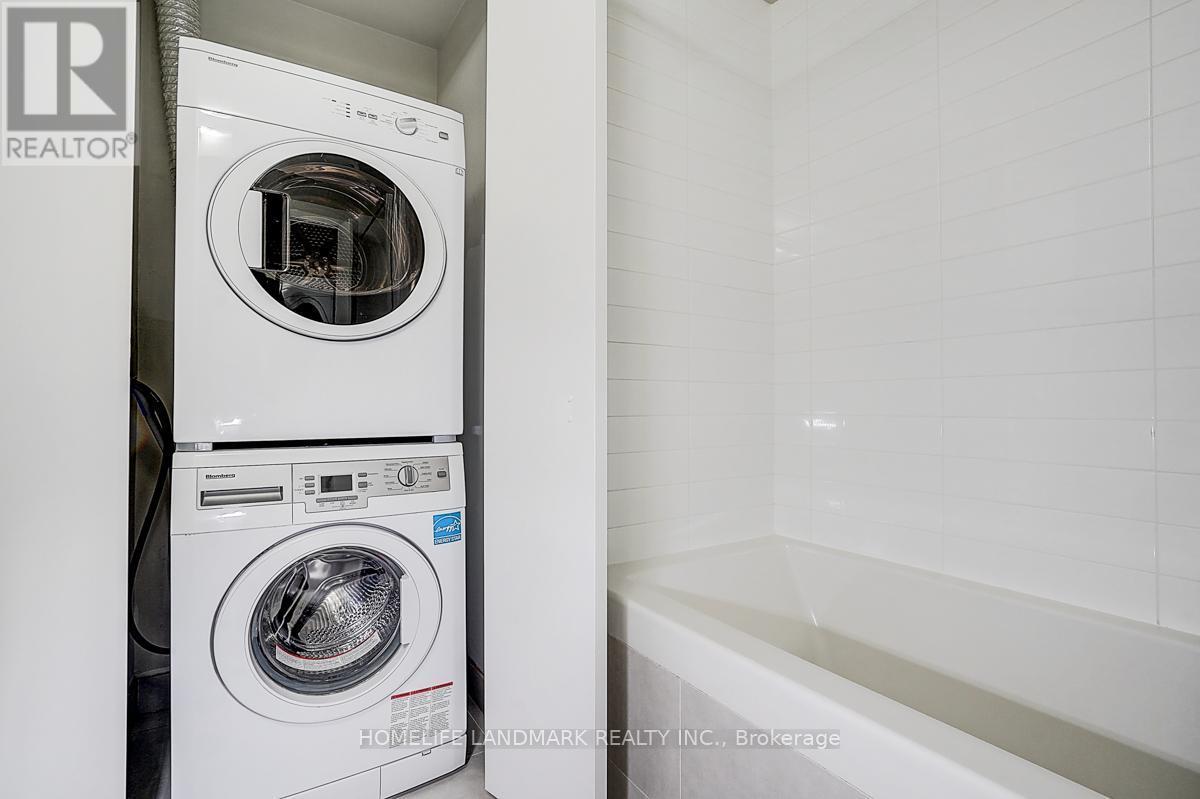 1909 - 57 St Joseph Street, Toronto, ON - Indoor Photo Showing Laundry Room
