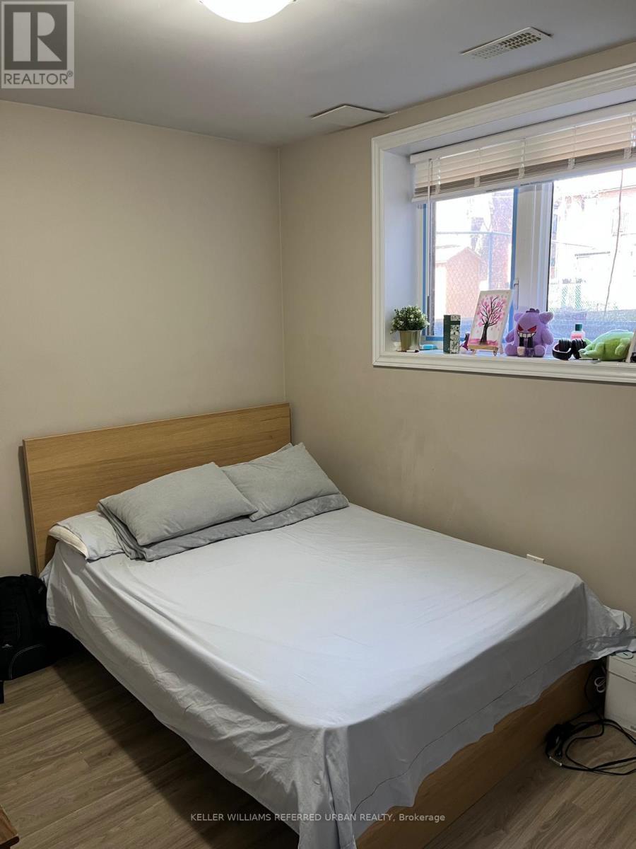 Bsmt 1 - 44 Regina Avenue, Toronto, ON - Indoor Photo Showing Bedroom