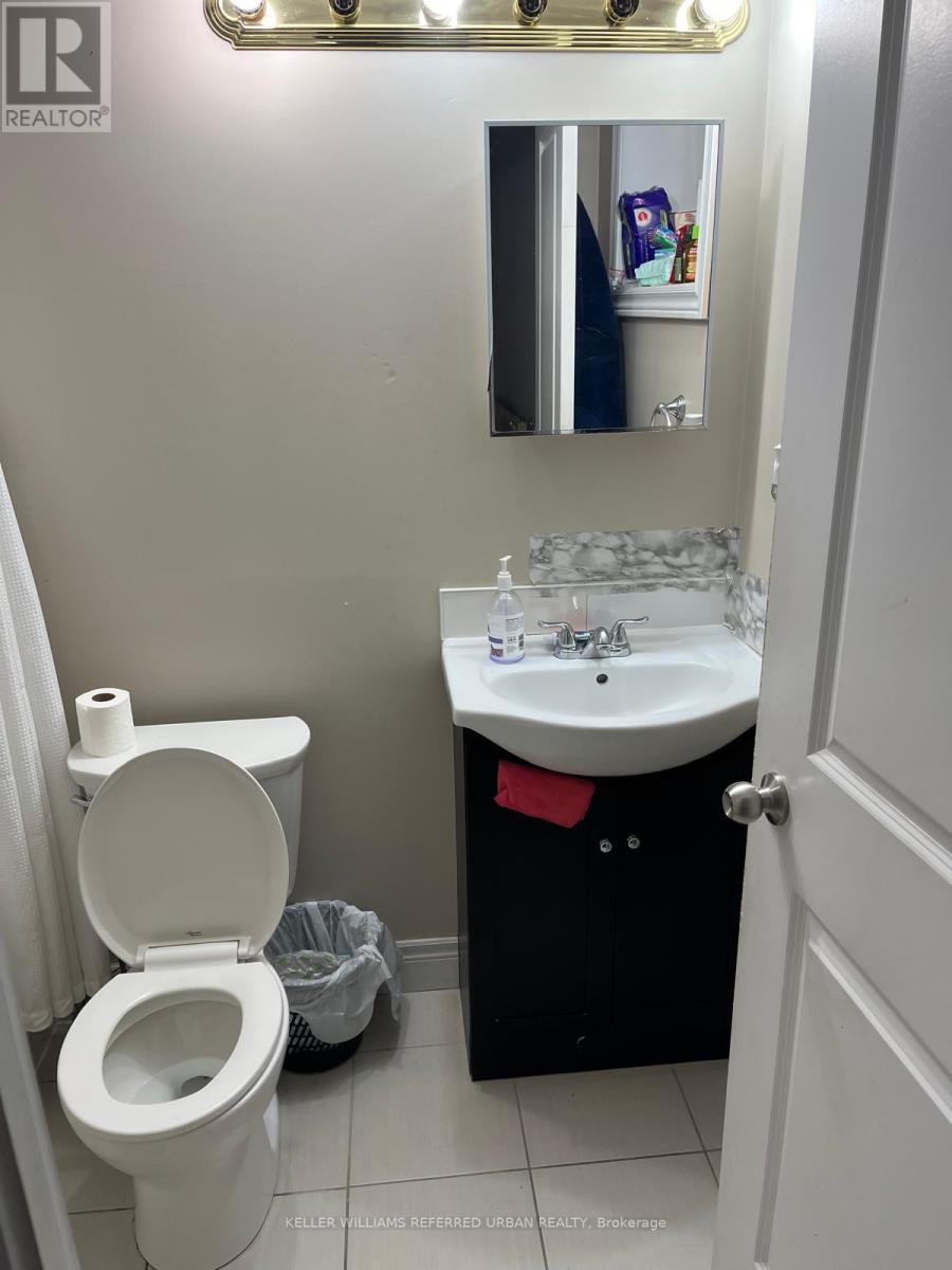 Bsmt 1 - 44 Regina Avenue, Toronto, ON - Indoor Photo Showing Bathroom