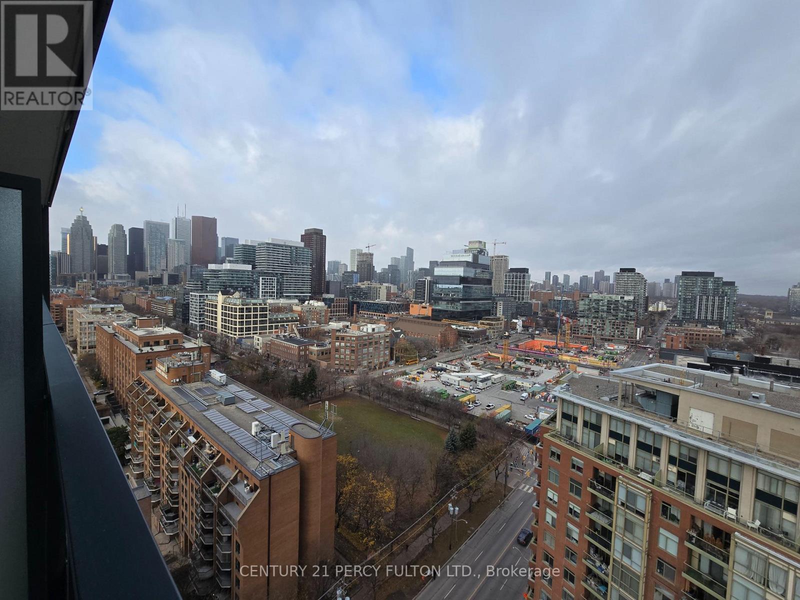 1709 - 35 Parliament Street, Toronto, ON - Outdoor With View