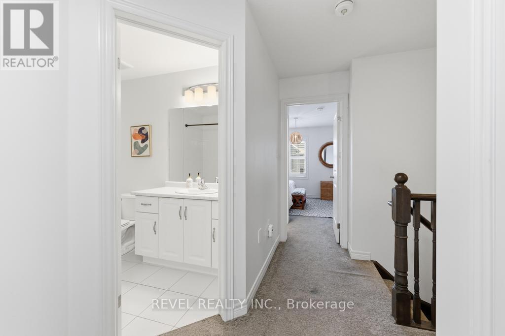 33 Barley Lane, Hamilton, ON - Indoor