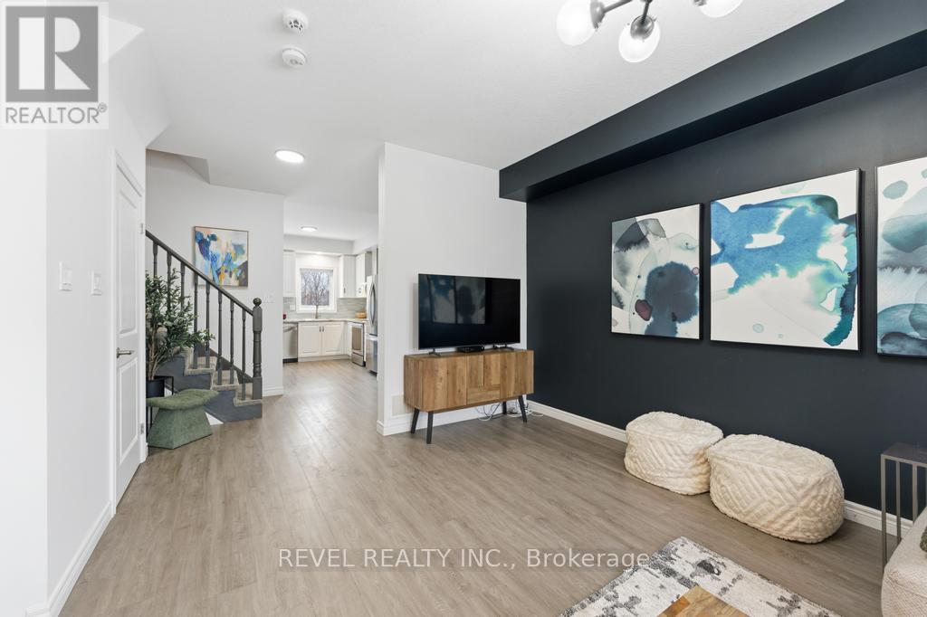 33 Barley Lane, Hamilton, ON - Indoor