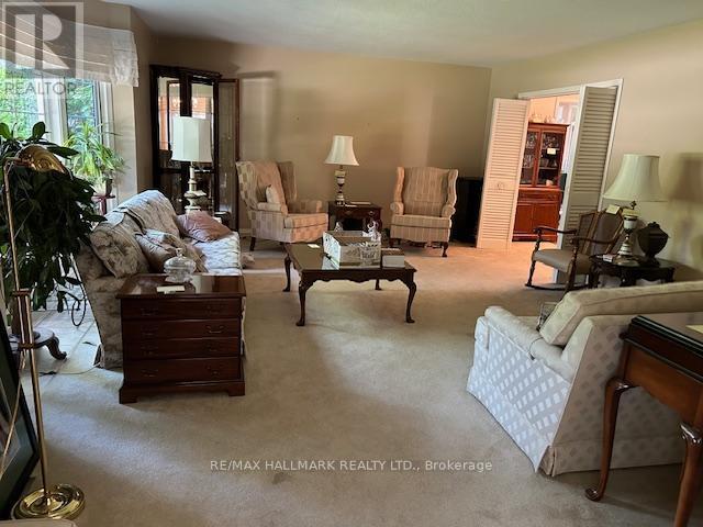 54 Ashton Crescent, Waterloo, ON - Indoor Photo Showing Living Room