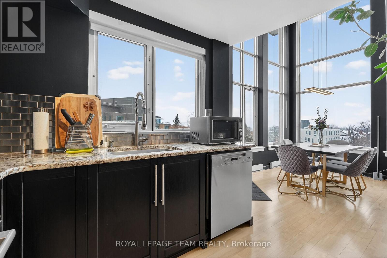 306 - 29 Main Street, Ottawa, ON - Indoor