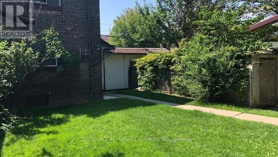 6 - 486 Clinton Street, Toronto, ON - Outdoor