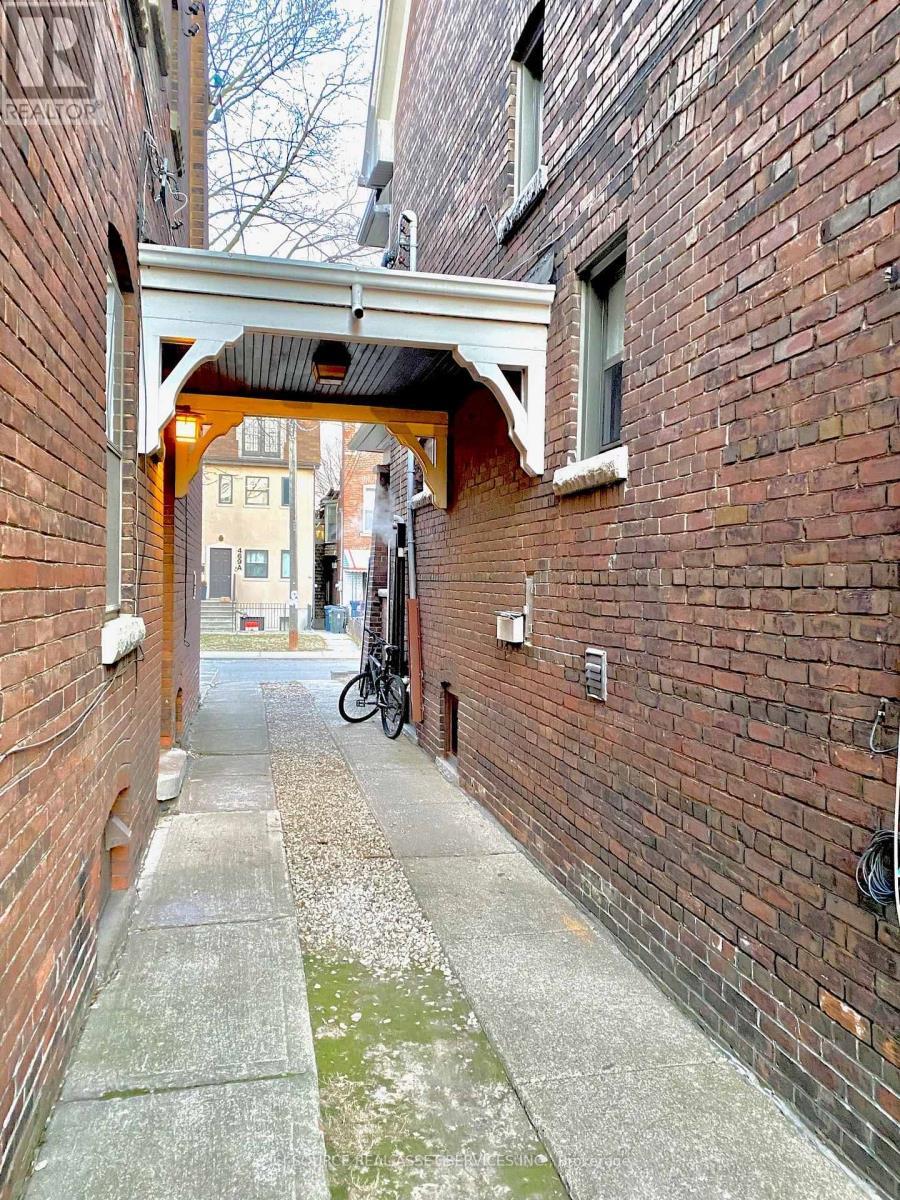 6 - 486 Clinton Street, Toronto, ON - Outdoor With Exterior