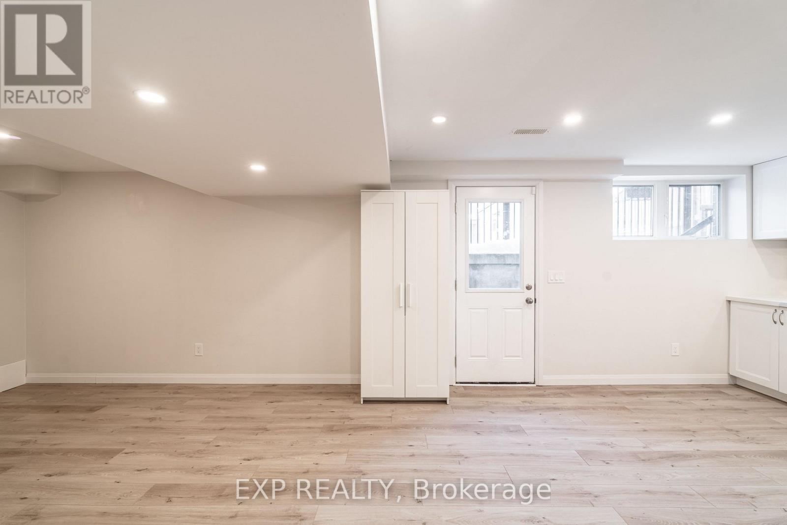 Entrance - 38 Busato Drive, Whitchurch-Stouffville, ON - Indoor