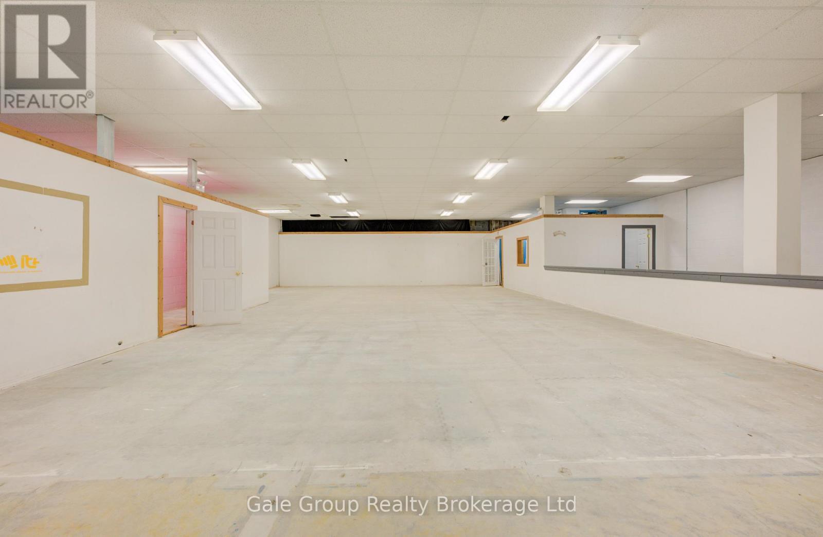 220 Springbank Avenue N, Woodstock (Woodstock - North), ON