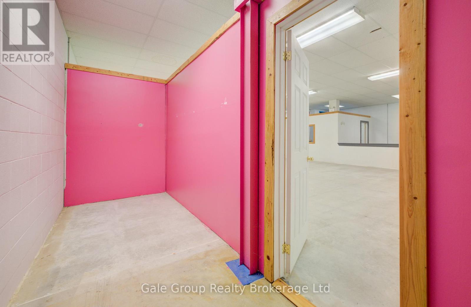 220 Springbank Avenue N, Woodstock (Woodstock - North), ON