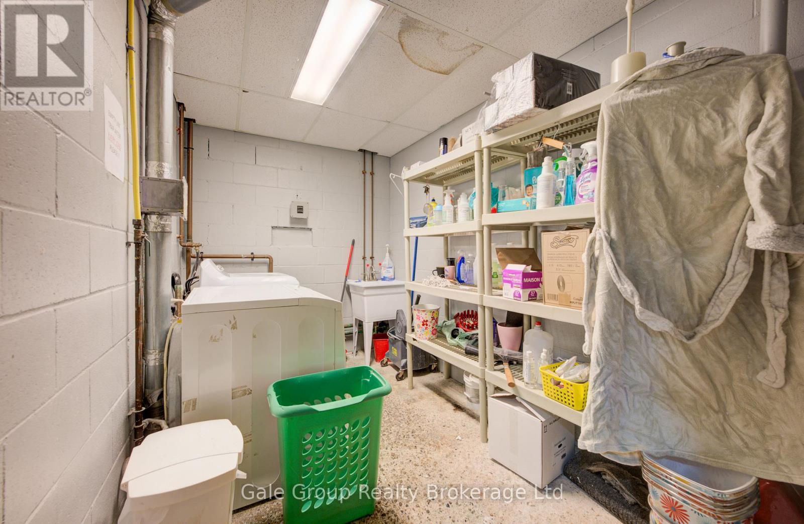 220 Springbank Avenue N, Woodstock (Woodstock - North), ON