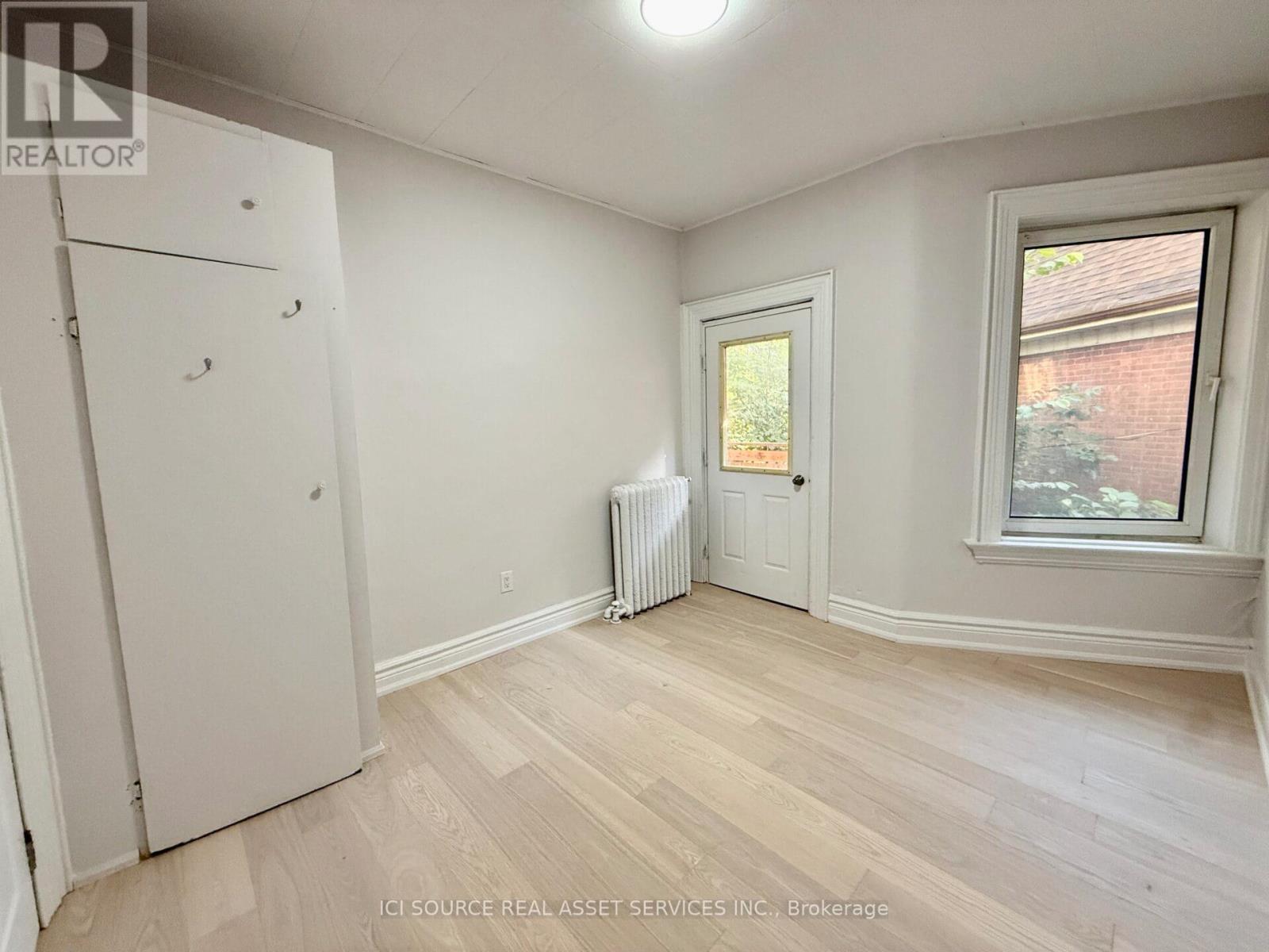 2 - 2 Bellwoods Park, Toronto, ON - Indoor Photo Showing Other Room