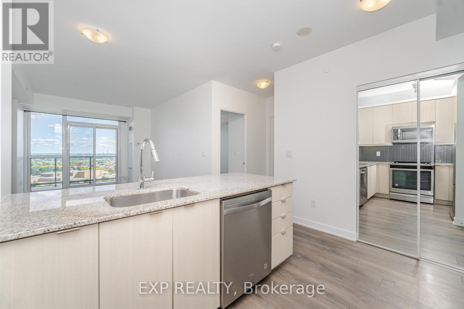 1205 - 4633 Glen Erin Drive, Mississauga, ON - Indoor Photo Showing Kitchen With Upgraded Kitchen