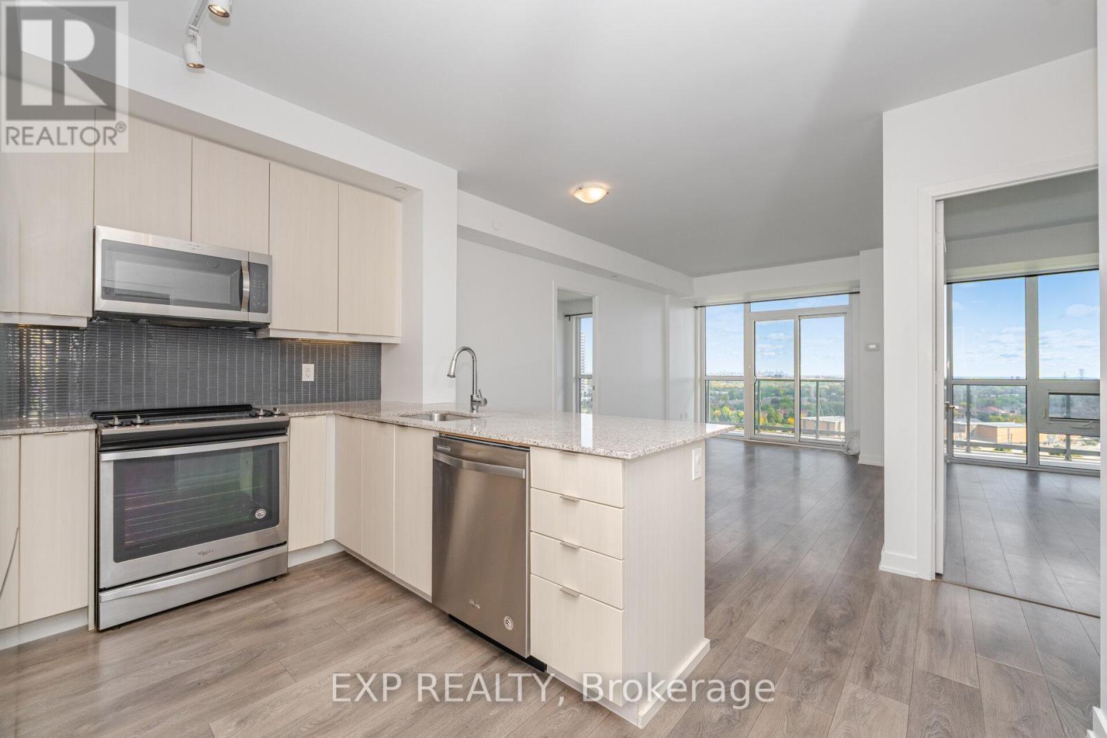 1205 - 4633 Glen Erin Drive, Mississauga, ON - Indoor Photo Showing Kitchen With Stainless Steel Kitchen With Upgraded Kitchen