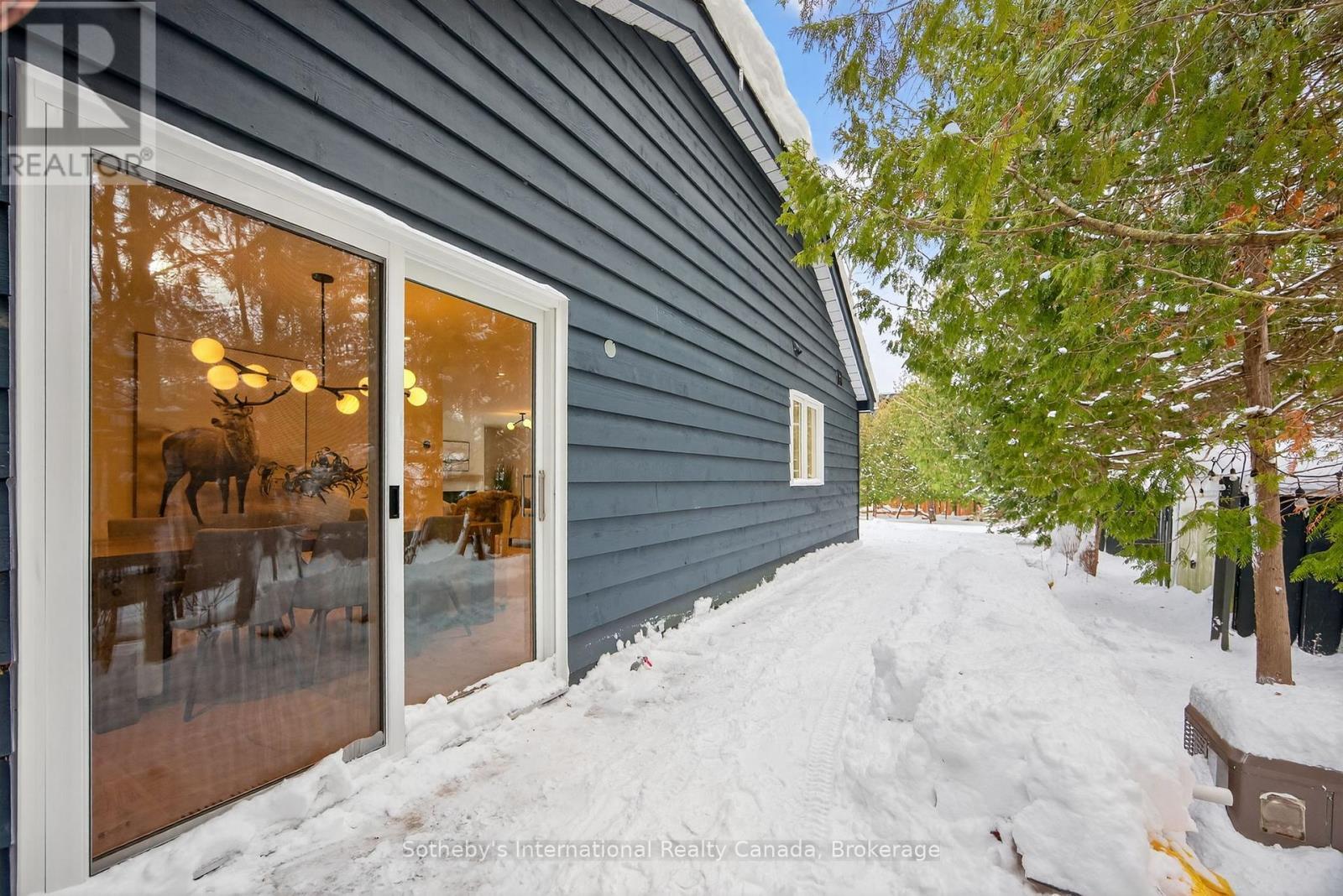 111 Patricia Drive, Blue Mountains, ON - Outdoor With Exterior