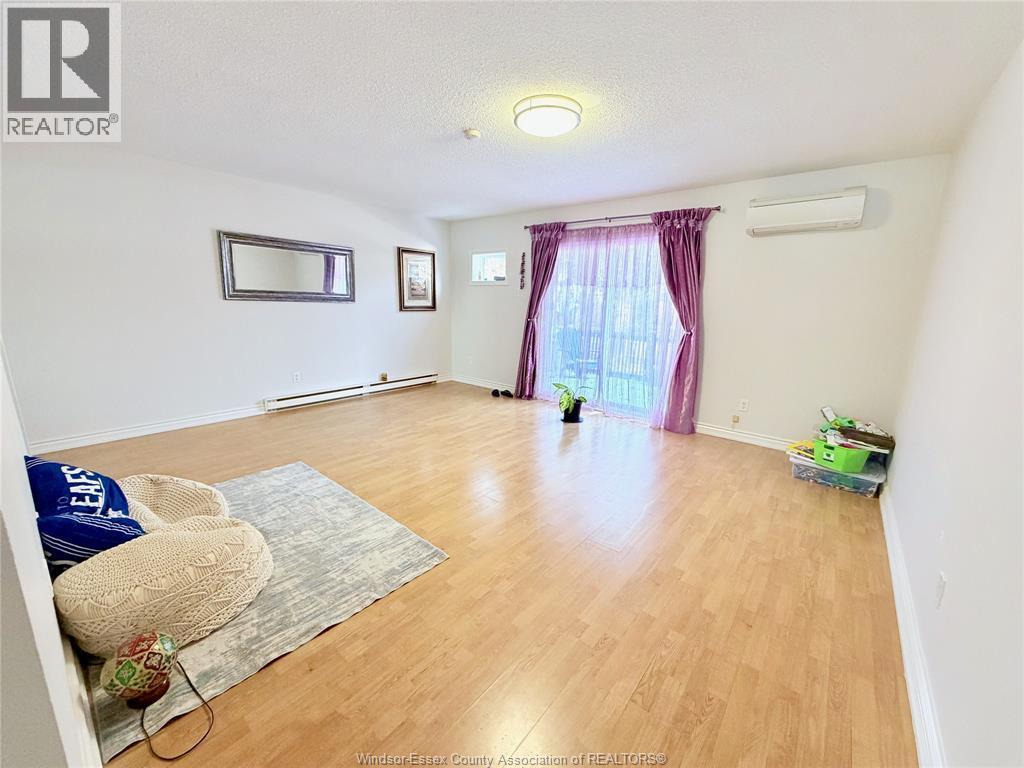 3000 Meadowbrook Lane Unit# 2, Windsor, ON - Indoor