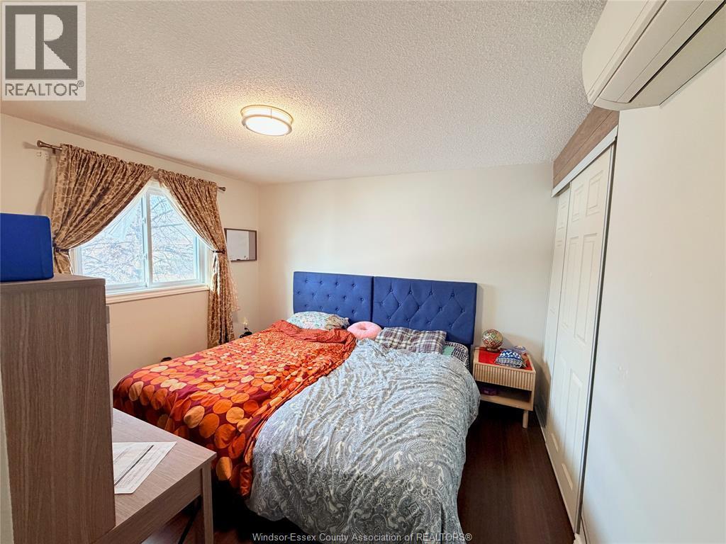 3000 Meadowbrook Lane Unit# 2, Windsor, ON - Indoor Photo Showing Bedroom