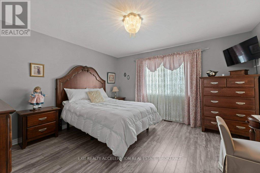 50 Beverly Street, Greater Napanee (Greater Napanee), ON - Indoor Photo Showing Bedroom