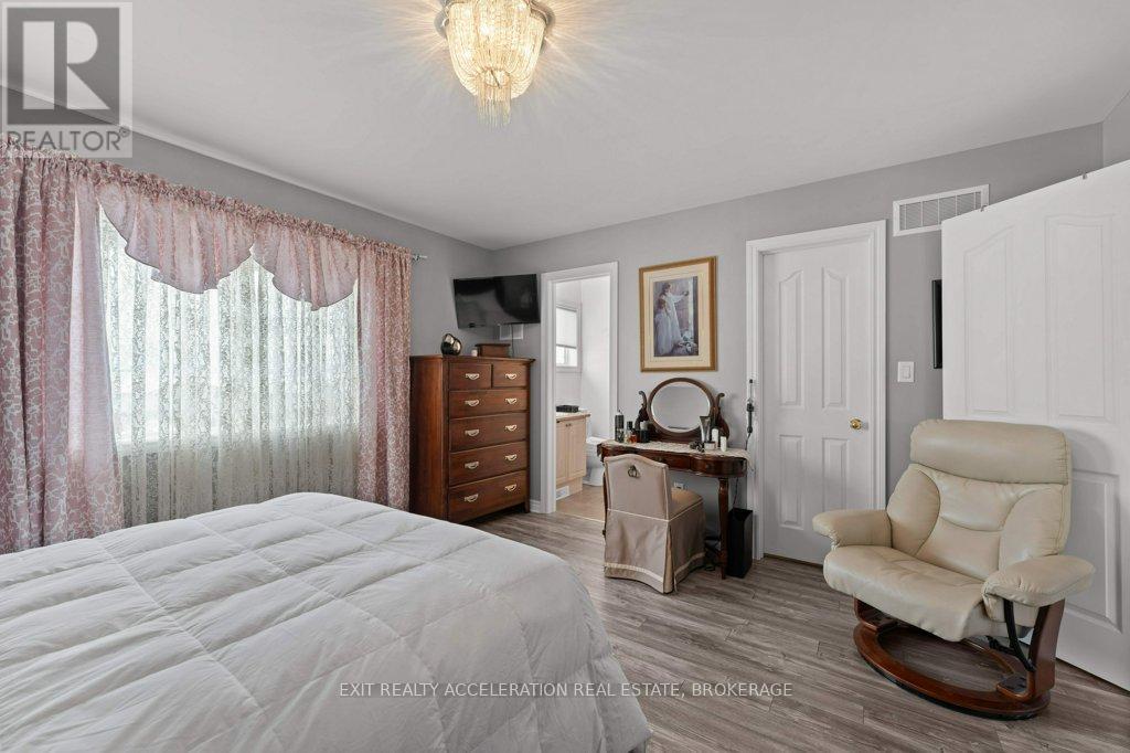 50 Beverly Street, Greater Napanee (Greater Napanee), ON - Indoor Photo Showing Bedroom