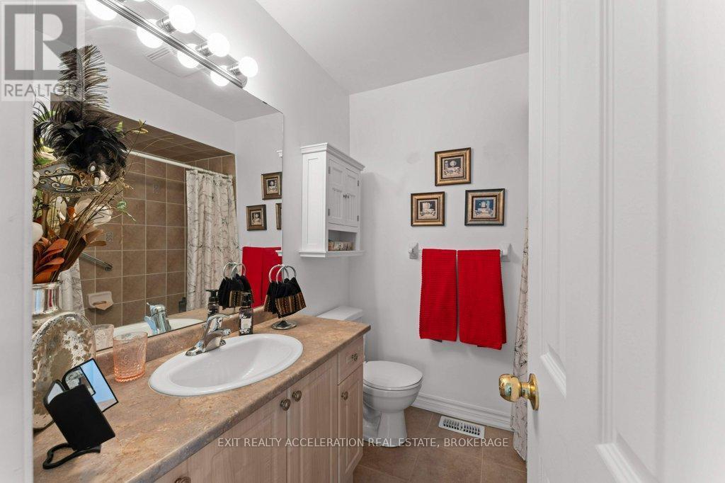 50 Beverly Street, Greater Napanee (Greater Napanee), ON - Indoor Photo Showing Bathroom