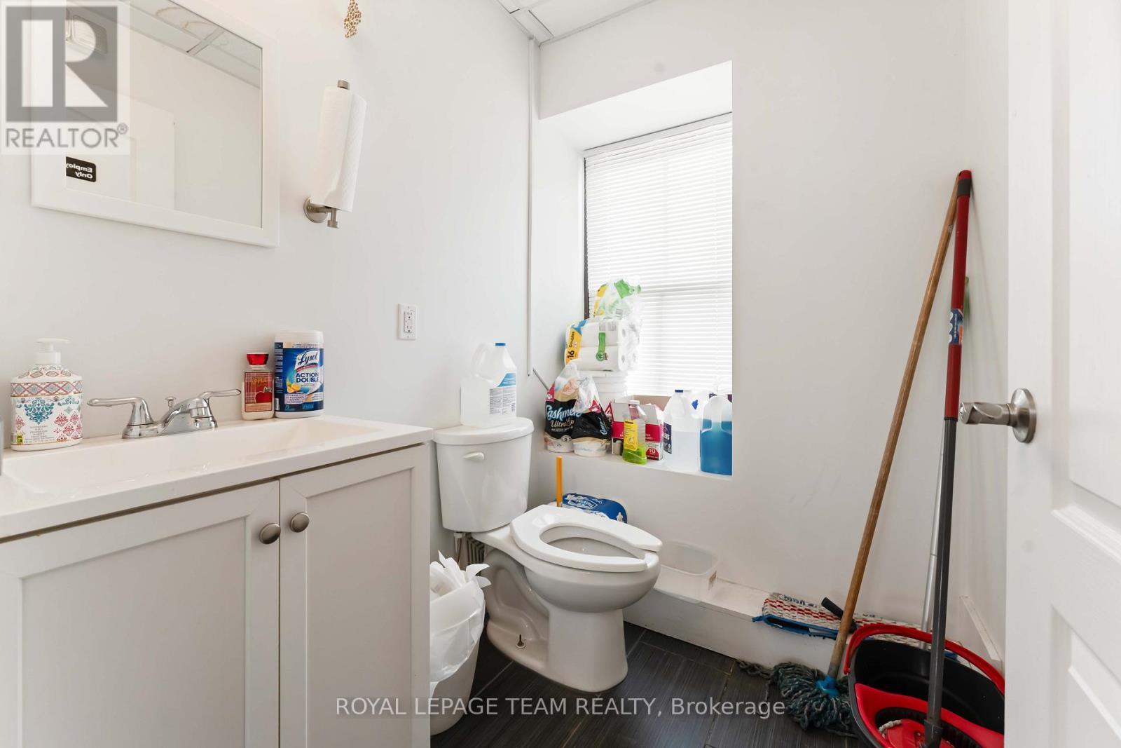 806 March Road E, Ottawa, ON