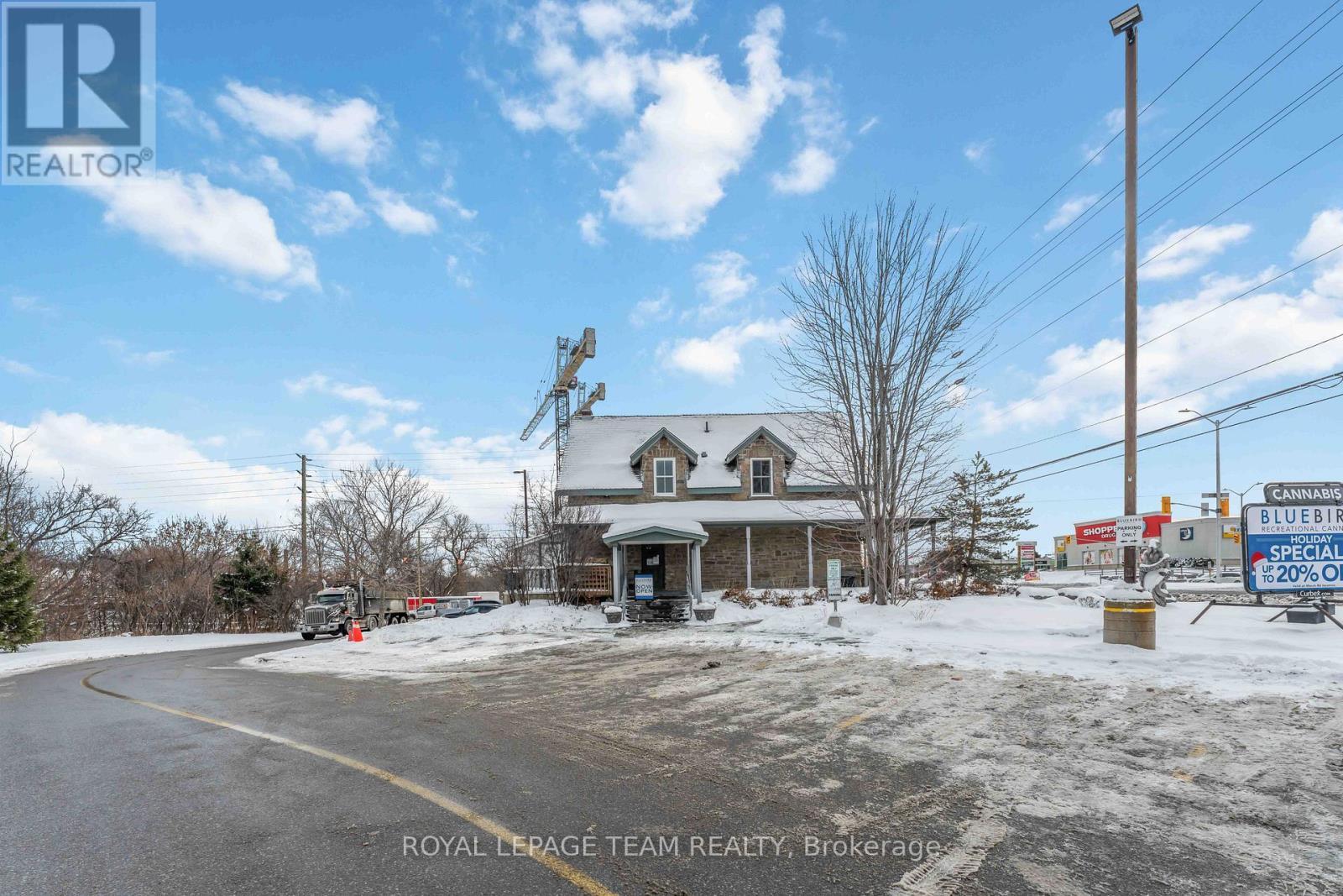 806 March Road E, Ottawa, ON