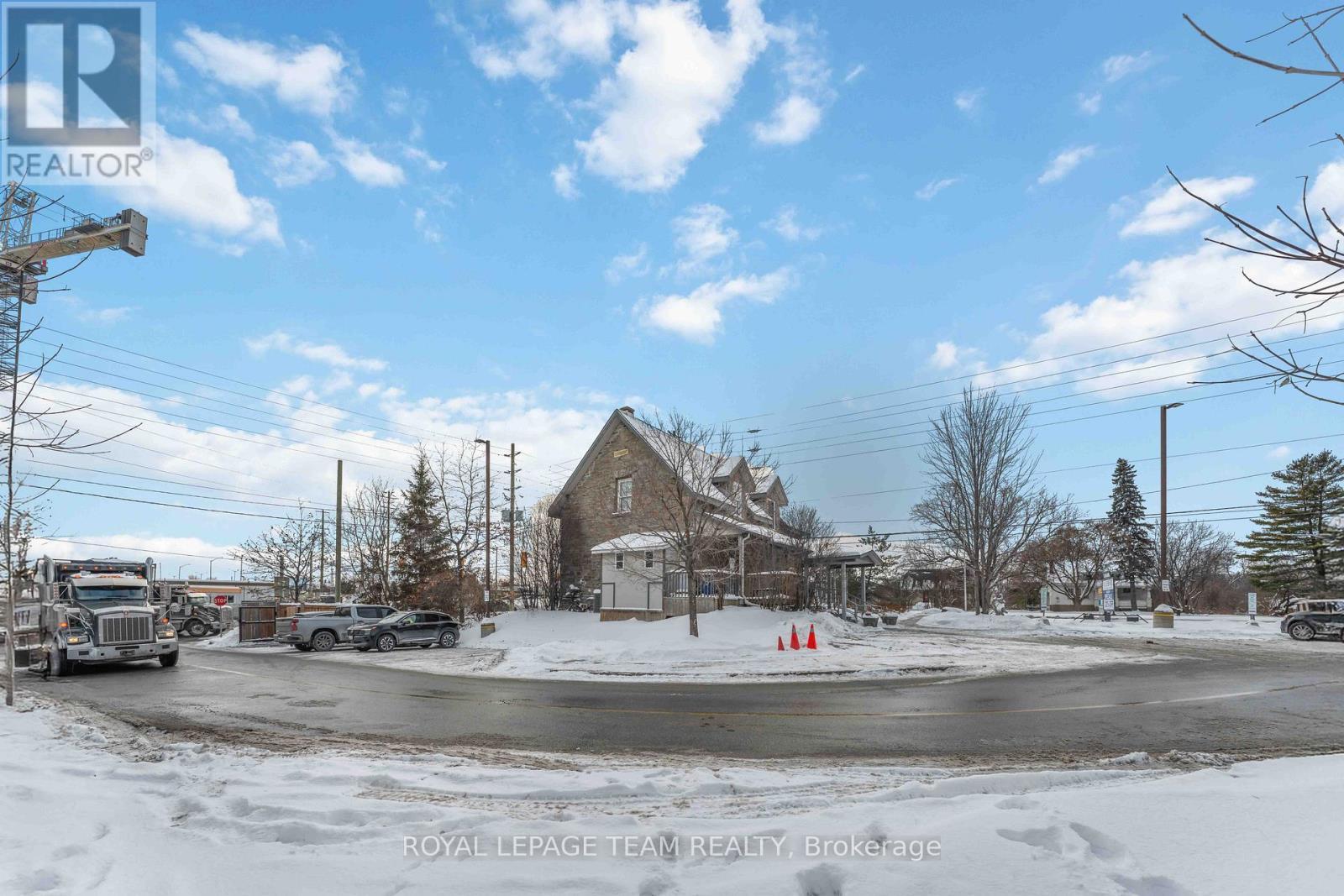 806 March Road E, Ottawa, ON